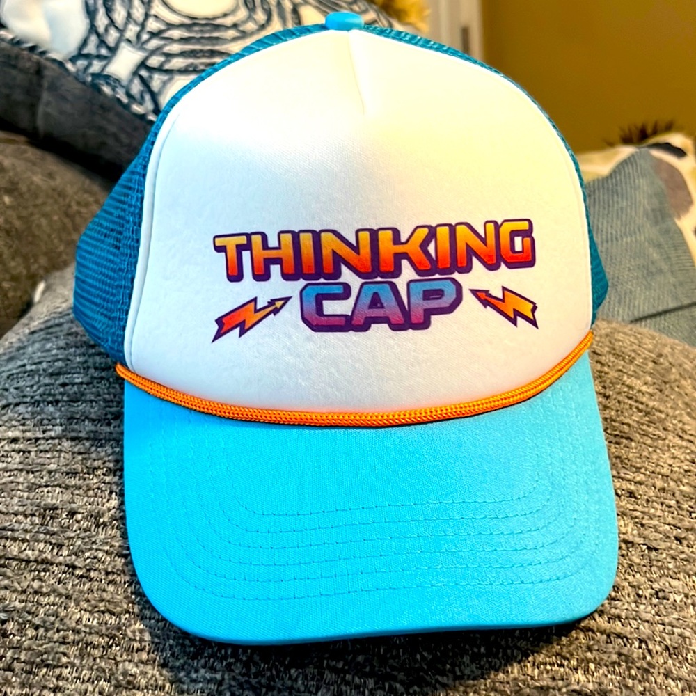 ✨🧢STRANGER THINGS THINKING CAP🧢✨